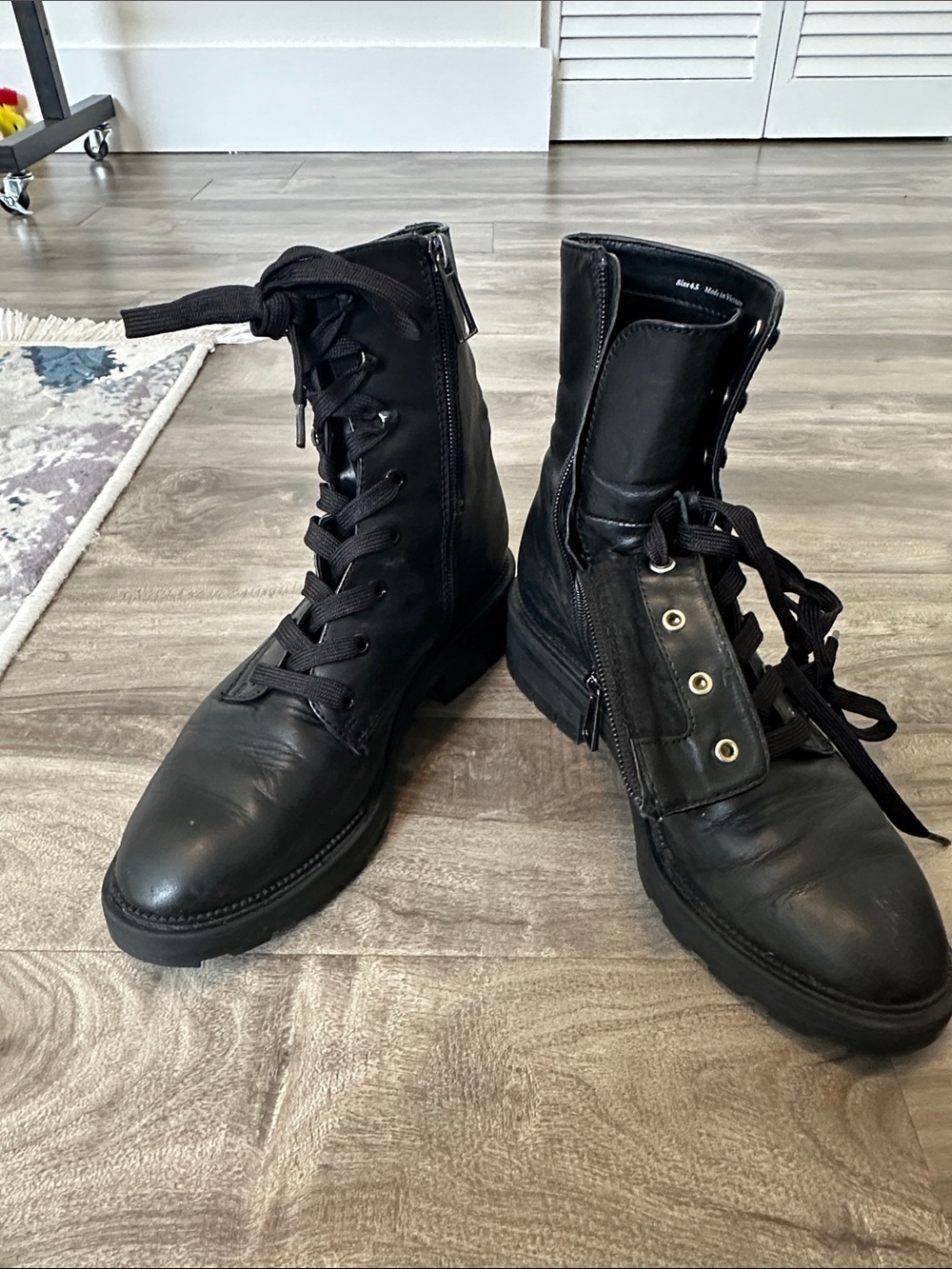Dolce Vita Black Leather Lace-Up Zip Combat Boots